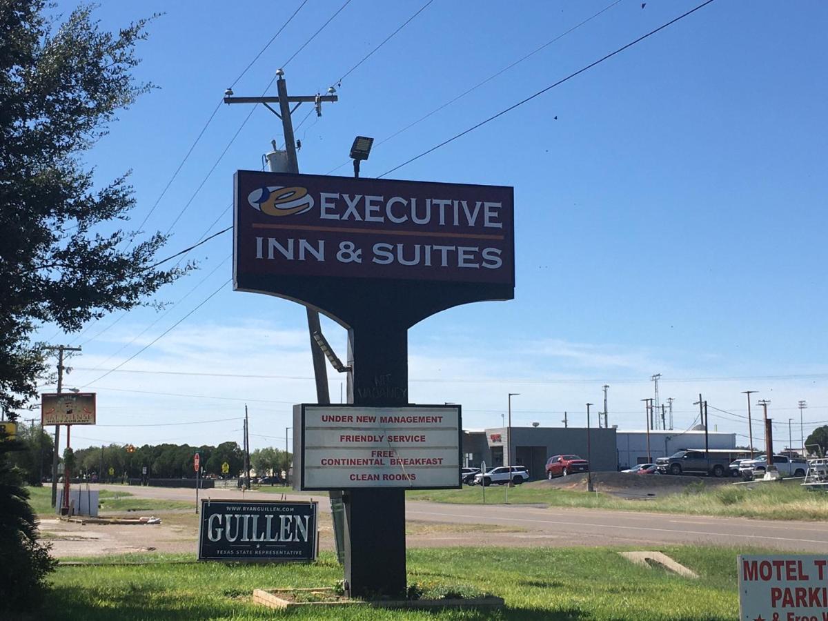 Hebbronville Executive Inn Exterior photo